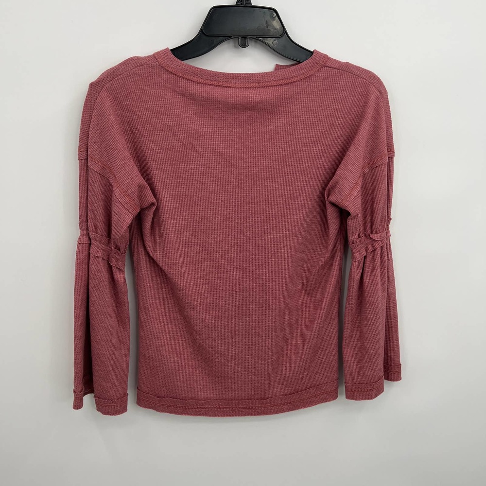 Baea Women's Mauve Waffle Knit Long Sleeve V-Neck Top Size S - Picture 2 of 4